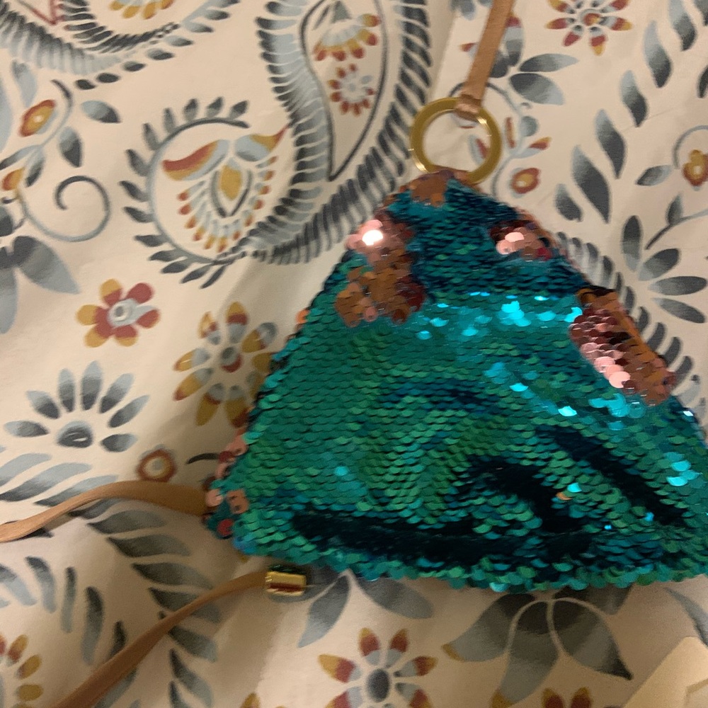 Beach Bunny NWT siren song triangle top TUPK